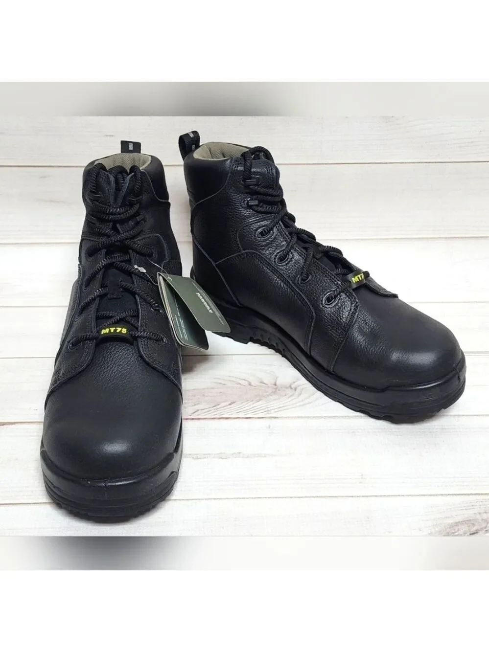 New Rockport Black 6